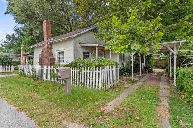 7 Broadmoor Ln # 2, Pensacola FL 32507 exterior
