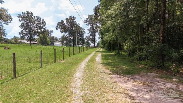 3101 Breastworks Rd property photo
