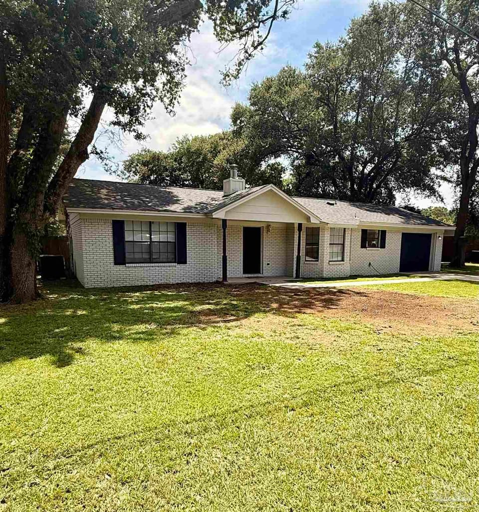 4636 Evelyn St, Pace FL 32571 photo 1