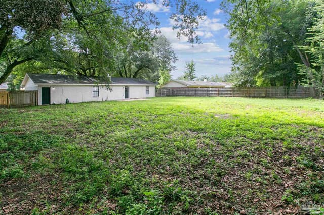 4636 Evelyn St property photo