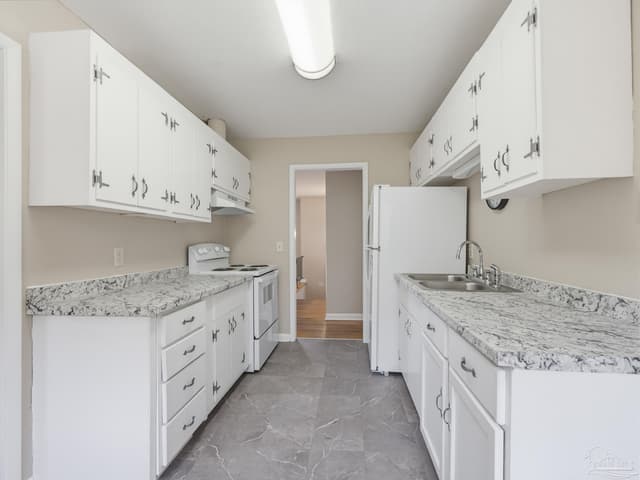 5479 Westwood Dr, Milton FL 32570 photo 15