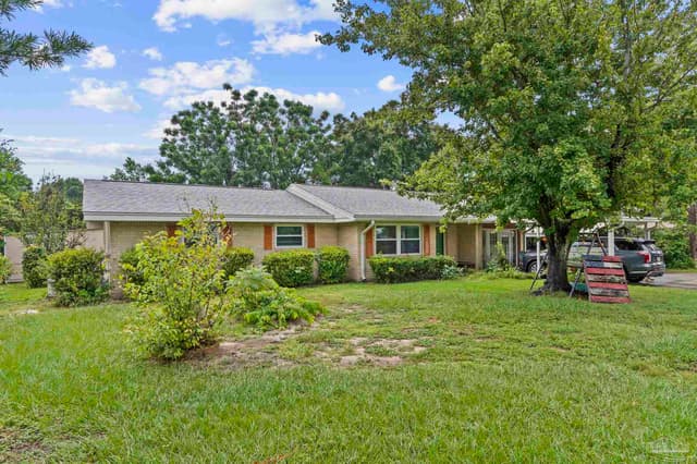 6391 Judkins Dr, Pensacola FL 32504 exterior