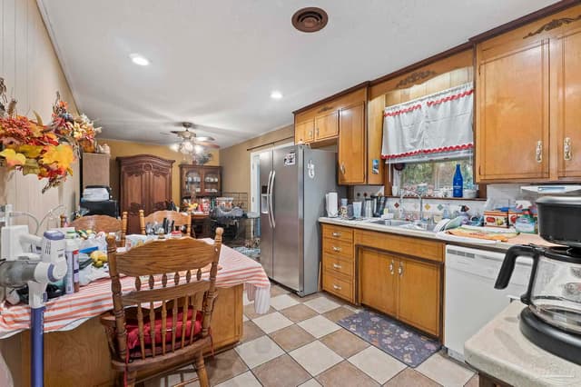 6391 Judkins Dr, Pensacola FL 32504 photo 15
