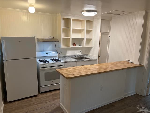 107 Holmes Dr # C, Pensacola FL 32507 photo 3