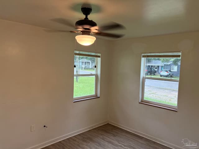 107 Holmes Dr # C property photo