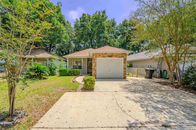 6102 The Oaks Ln property photo
