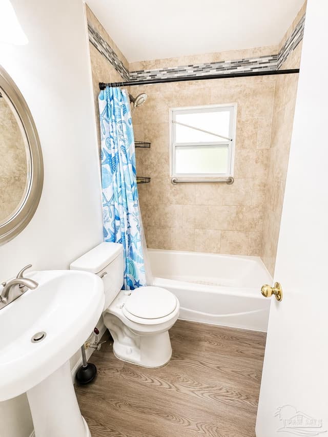 5778 Avondale Rd property photo