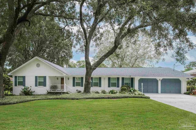 8830 Burning Tree Rd, Pensacola FL 32514 exterior