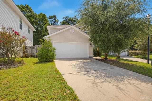 5844 Magnolia Bend Blvd, Milton FL 32570 exterior