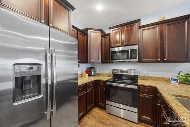 8822 Little Cormorant Ln, Navarre FL 32566 exterior