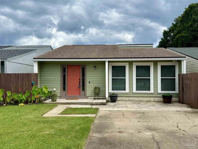 3410 Carlotta St, Pensacola FL 32503 exterior