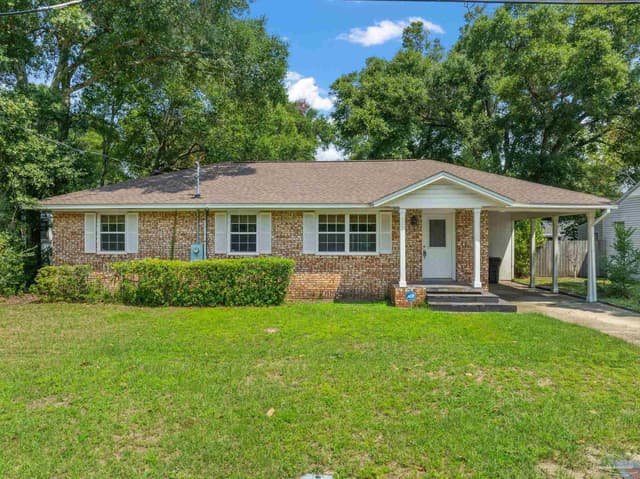 1220 Dexter Ave, Pensacola FL 32507 exterior