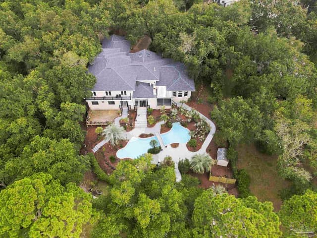 15000 Innerarity Pt Rd, Pensacola FL 32507 exterior