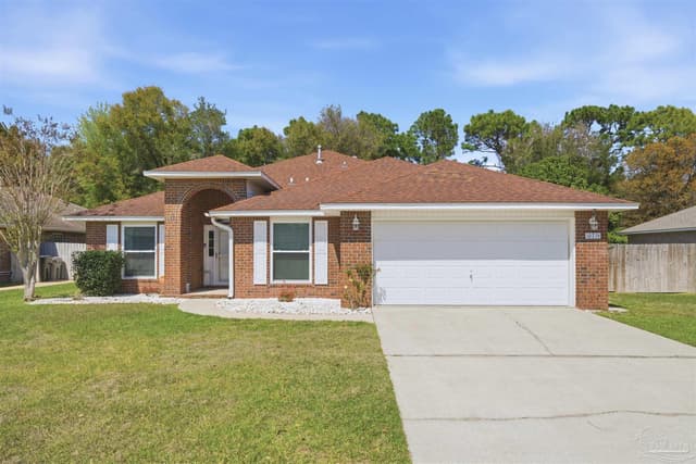 10736 Crosscut Dr, Pensacola FL 32506 exterior