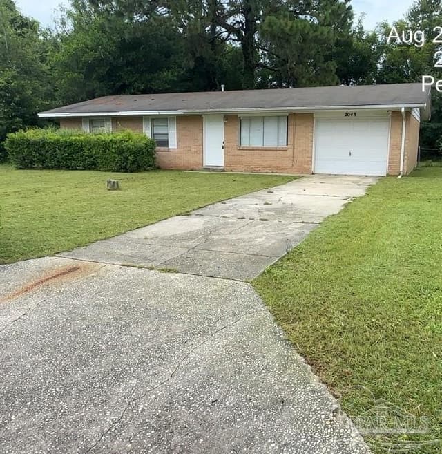 2048 Tomlinson Rd, Pensacola FL 32526 exterior