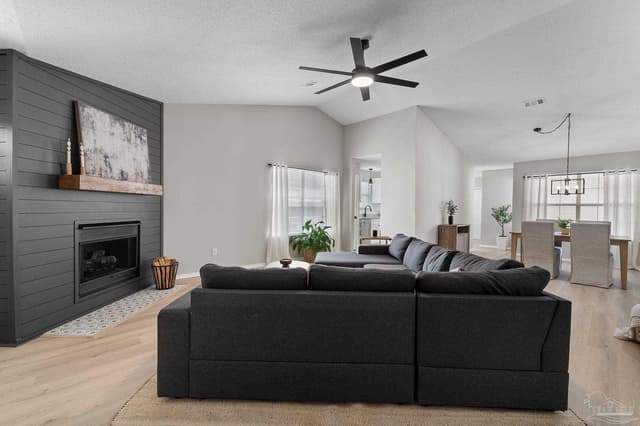 324 Mirabelle Dr, Pensacola FL 32514 exterior