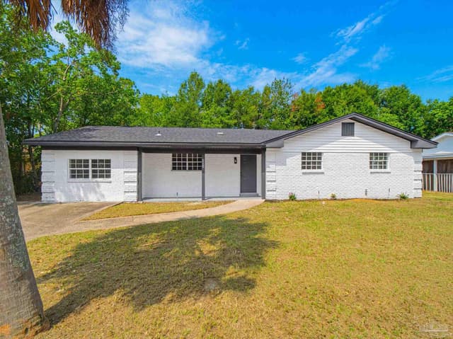 4403 Monpellier Dr, Pensacola FL 32505 exterior