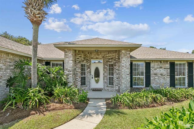 5397 Keel Dr, Pensacola FL 32507 exterior