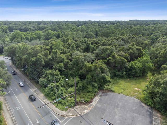 6013 Hilburn Rd, Pensacola FL 32504 exterior
