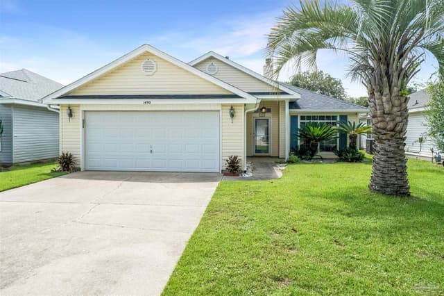 1490 Newcastle Way, Pensacola FL 32534 exterior