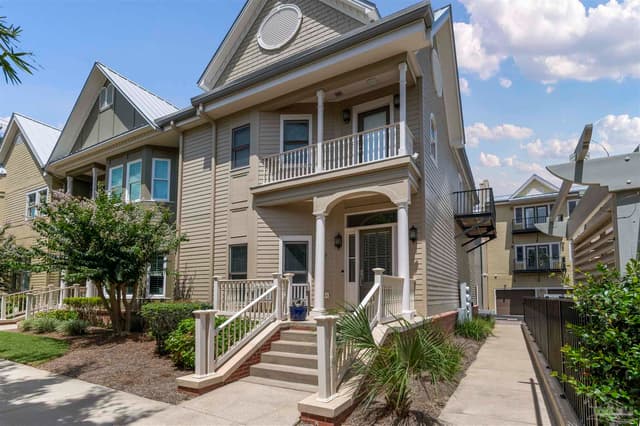207 W Jackson St # 11, Pensacola FL 32501 exterior