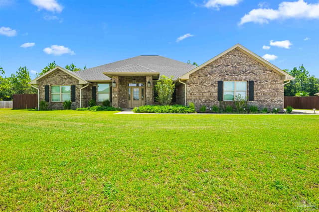 9122 Tara Cir, Milton FL 32583 exterior