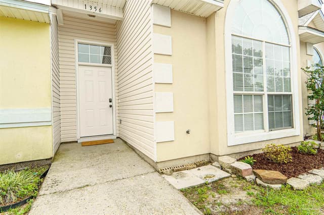 1356 Redwood Ln, Gulf Breeze FL 32563 exterior