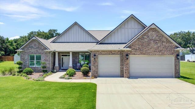 7604 North Shores Dr, Navarre FL 32566 exterior