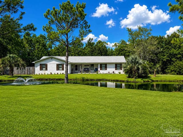 2145 Mykell Dr, Milton FL 32583 exterior
