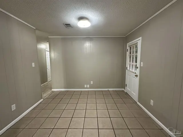 2810 Donley St property photo