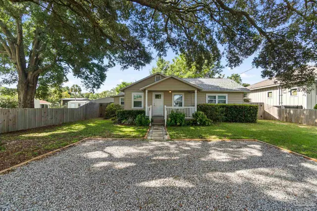 3115 E Lloyd St, Pensacola FL 32503 exterior