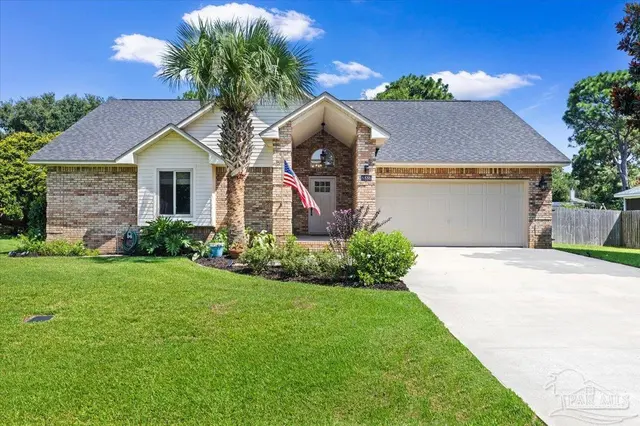 6886 Fernandina Rd, Navarre FL 32566 exterior