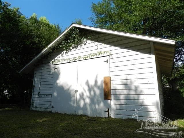 808 Cary Memorial Dr, Pensacola FL 32505 photo 2