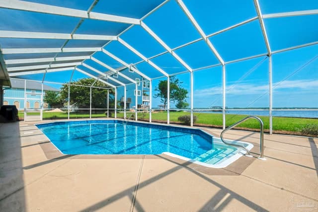 5450 N Shore Rd, Pensacola FL 32507 photo 8