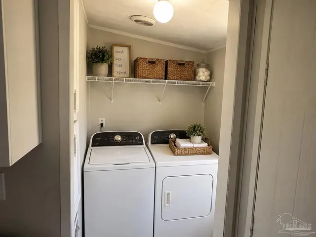 815 N St property photo