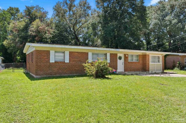 6022 Syrcle Ave, Milton FL 32570 photo 3