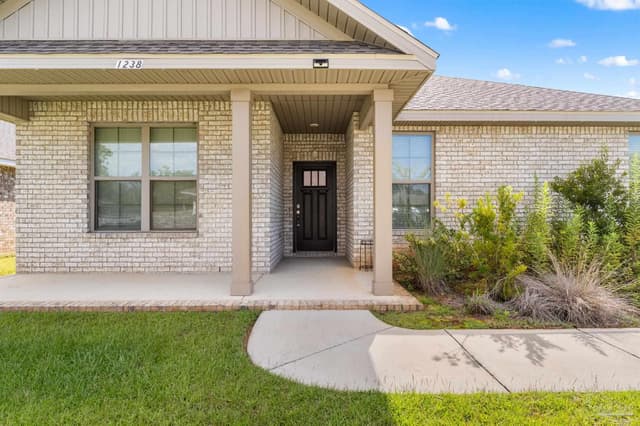 1238 Fenwick Ct, Cantonment FL 32533 photo 4
