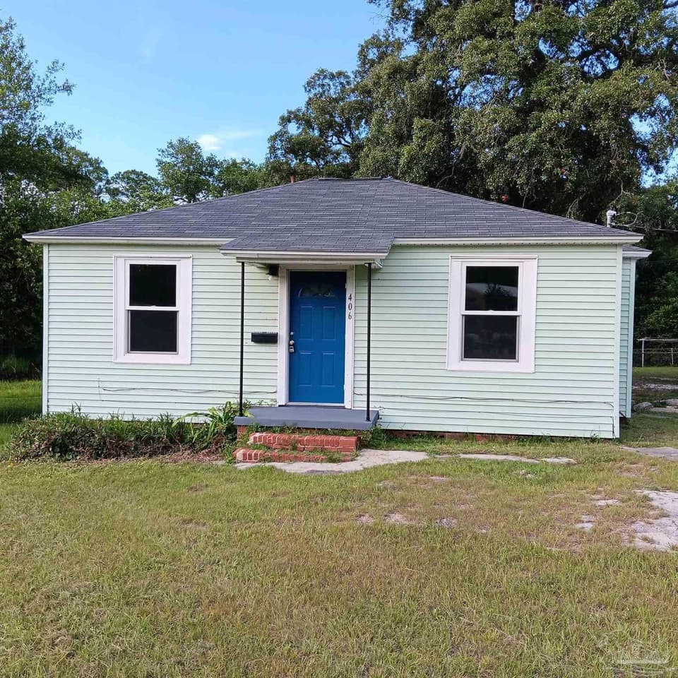 406 NW Syrcle Dr, Pensacola FL 32507 photo 1
