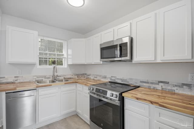 636 Elite Rd, Pensacola FL 32507 photo 5