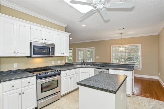 5557 Bay Meadows Dr, Milton FL 32583 photo 15