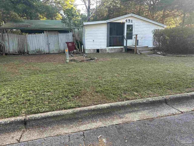 451 E Cane Ave, Crestview FL 32539 photo 3