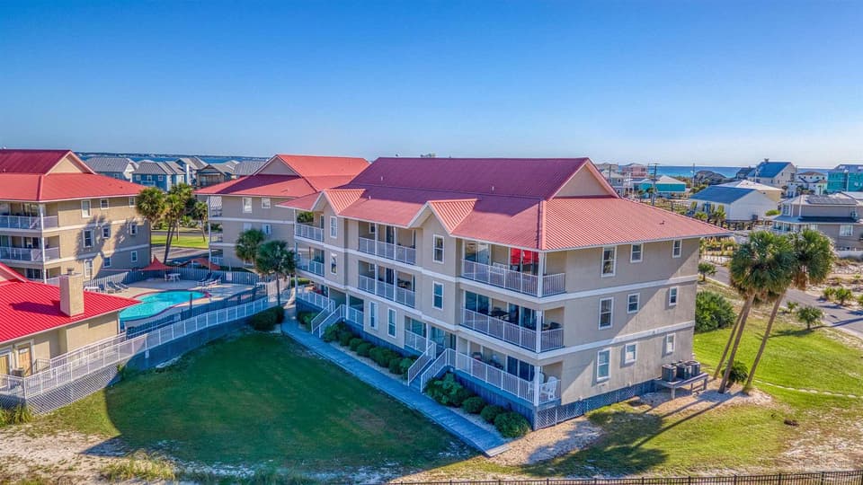 7476 Sunset Harbor Dr # 423, Navarre Beach FL 32566 photo 1