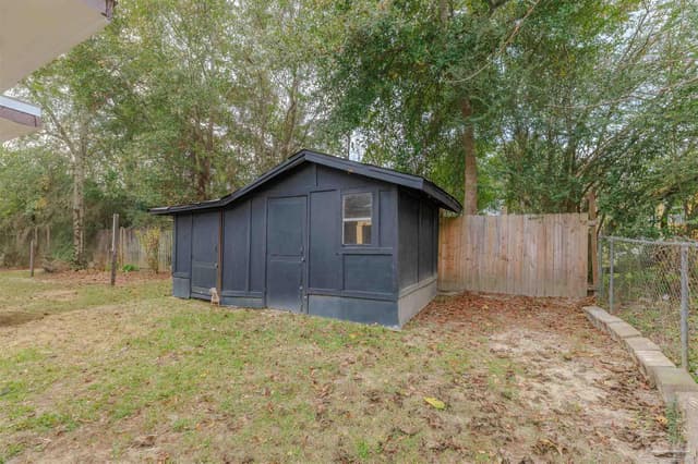 825 Booker Ave, Cantonment FL 32533 photo 27