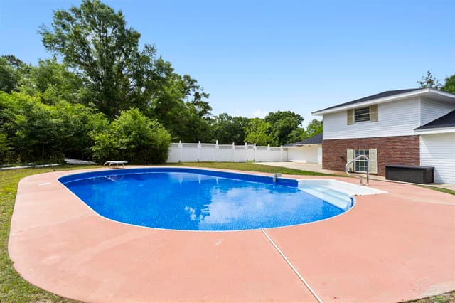 6001 W Hwy 4, Century FL 32535 photo 11