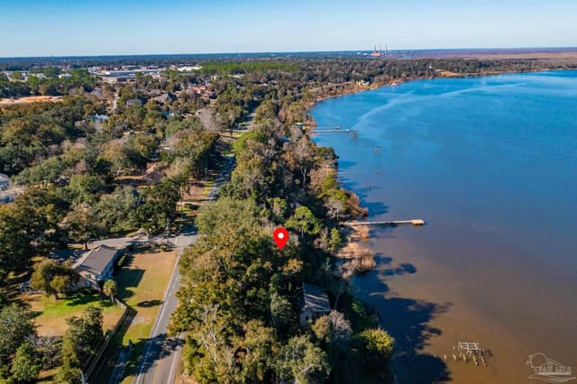 8750 Scenic Hwy, Pensacola FL 32514 photo 3