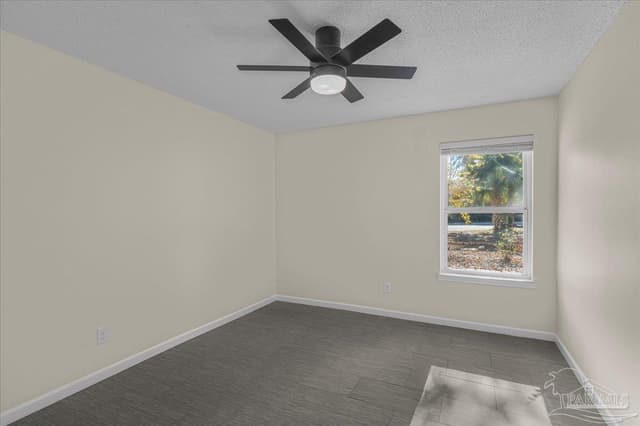 4740 Woodcliff Dr, Pensacola FL 32504 photo 23