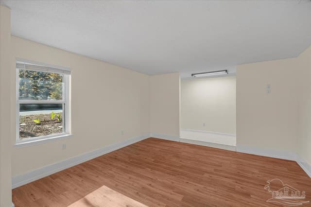 4740 Woodcliff Dr, Pensacola FL 32504 photo 8
