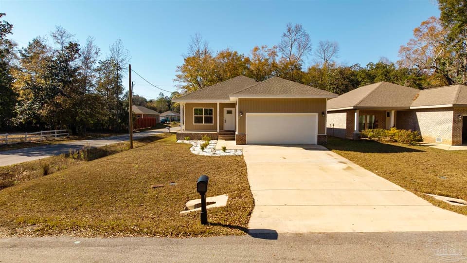 5087 San Pedro Ct, Milton FL 32583 photo 1