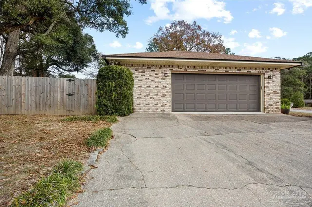 1235 Chisholm Trl property photo