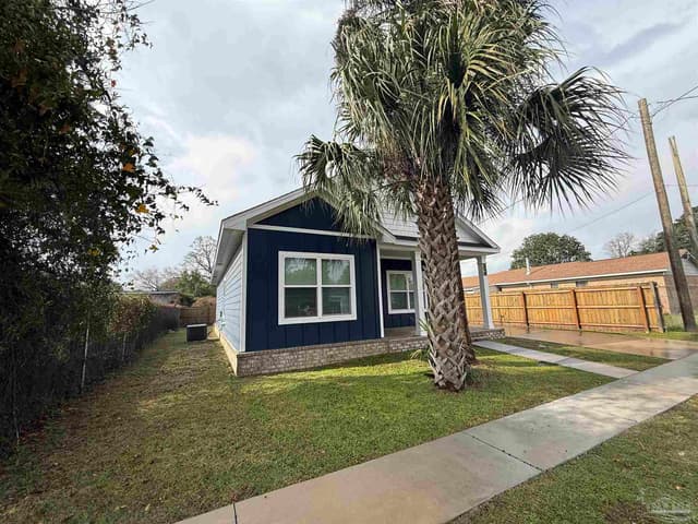 1350 N N St, Pensacola FL 32501 photo 4